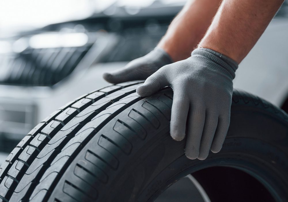 servizio-gomme-gommista-pneumatici-carrozzeria-borgonovi servizio-gomme-gommista-pneumatici-carrozzeria-borgonovi